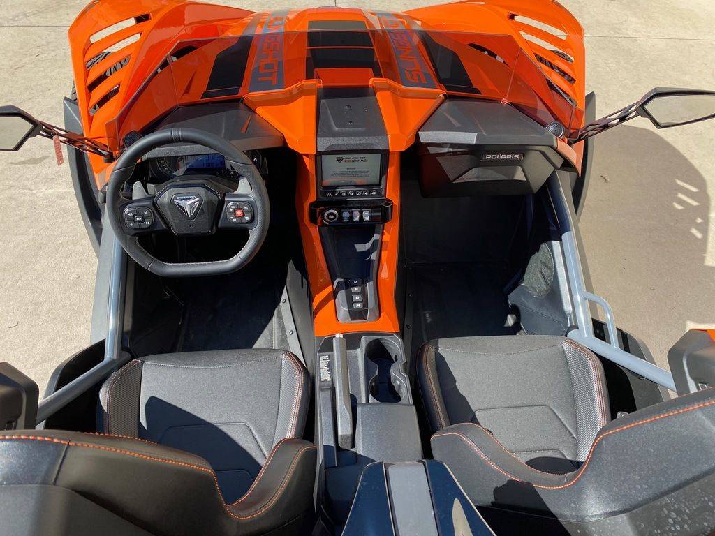 Slingshot® R Desert Sky (AutoDrive)