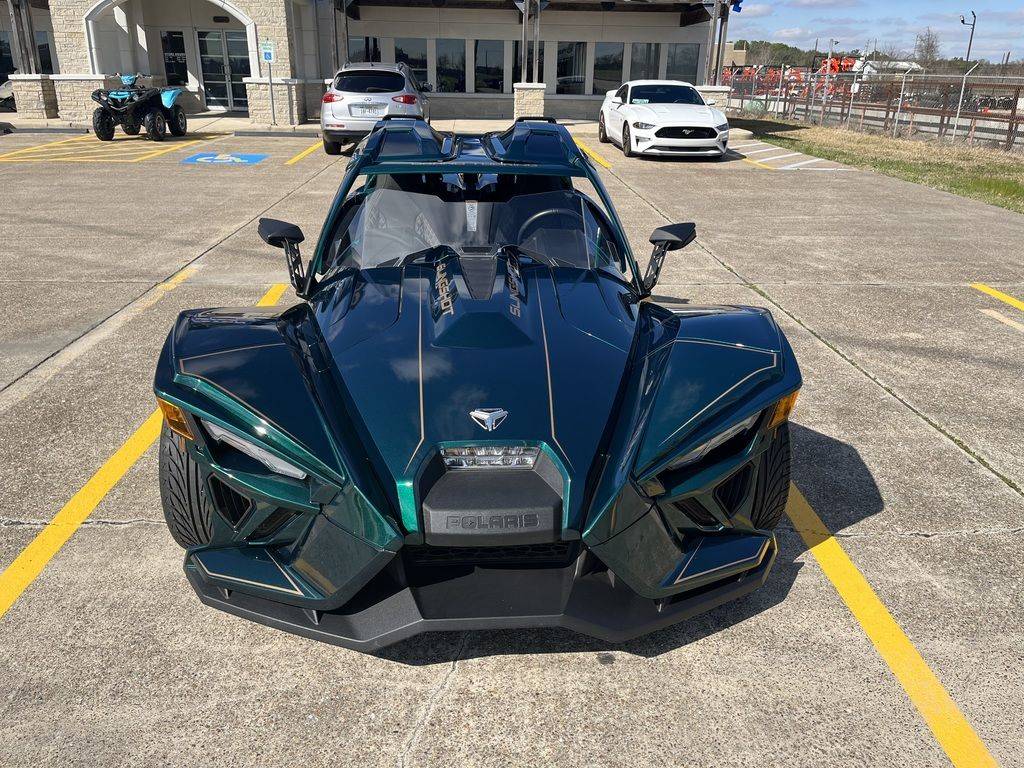 Slingshot Grand Touring LE