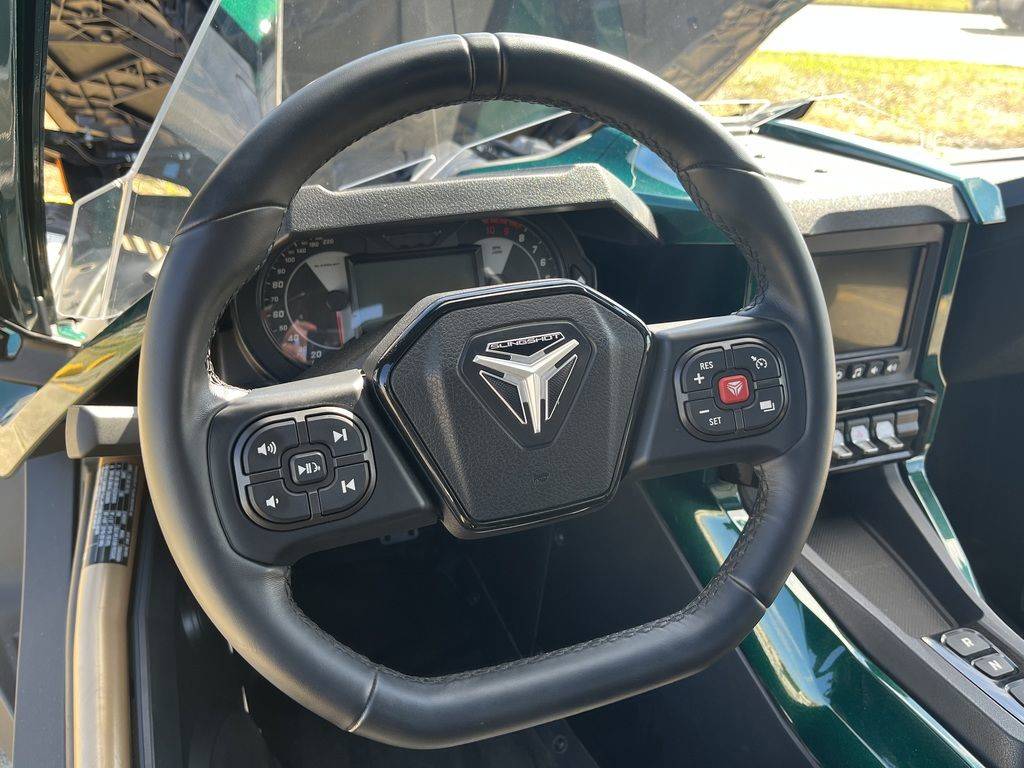 Slingshot Grand Touring LE