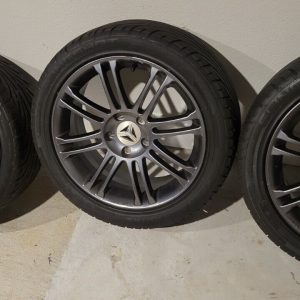 Rims and Tires for polaris slingshot 2 front 17inch and 1 rear 18inch