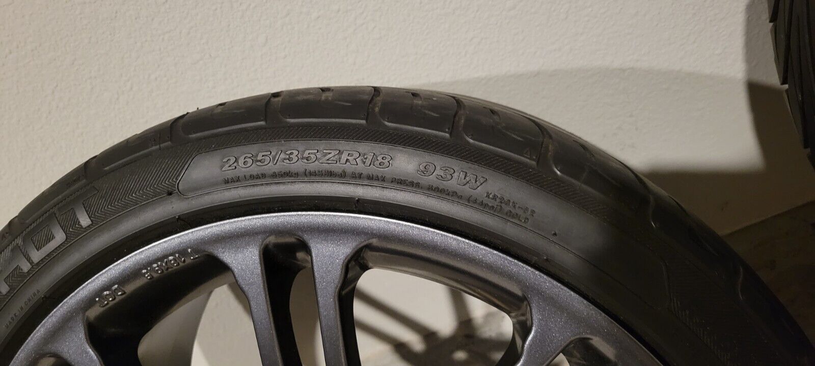 Rims and Tires for polaris slingshot 2 front 17inch and 1 rear 18inch