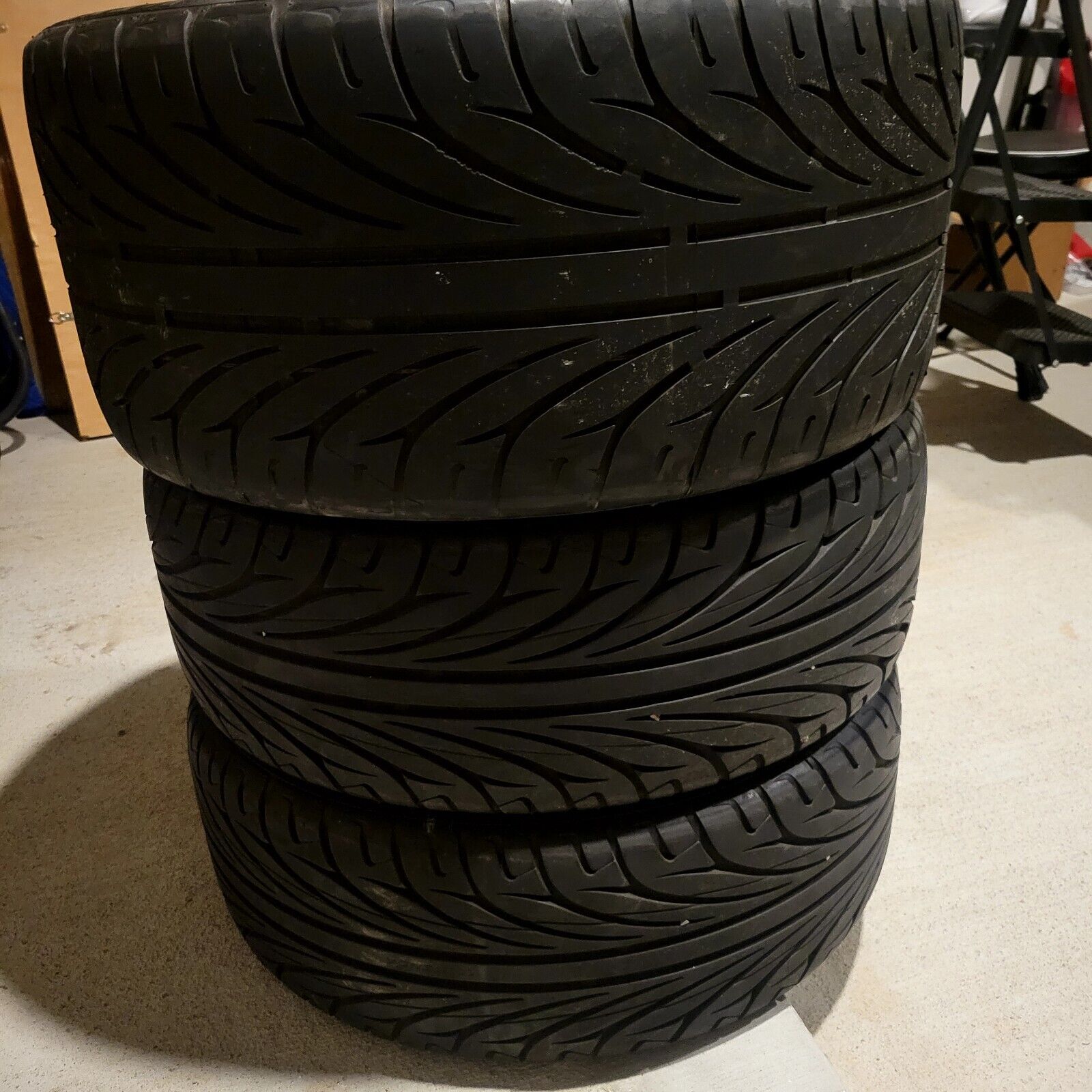 Rims and Tires for polaris slingshot 2 front 17inch and 1 rear 18inch